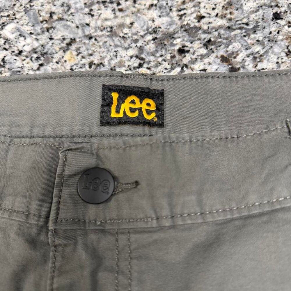 Lee Men's Grey and Khaki Shorts